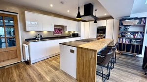 Photo 1- click for photo gallery